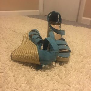 Size 9 turquoise wedges